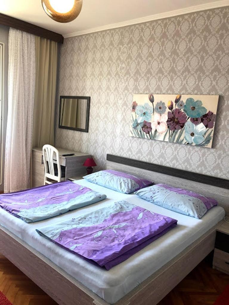 Apartments And Rooms By The Sea Barbat, Rab - 4973 Rab Town Room photo